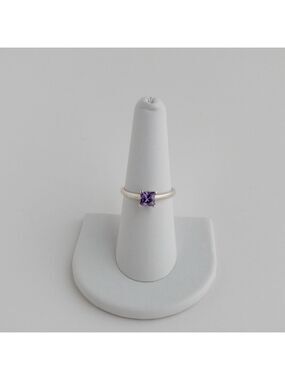 Sterling Silver 925 Purple CZ Solitaire Ring Size 8